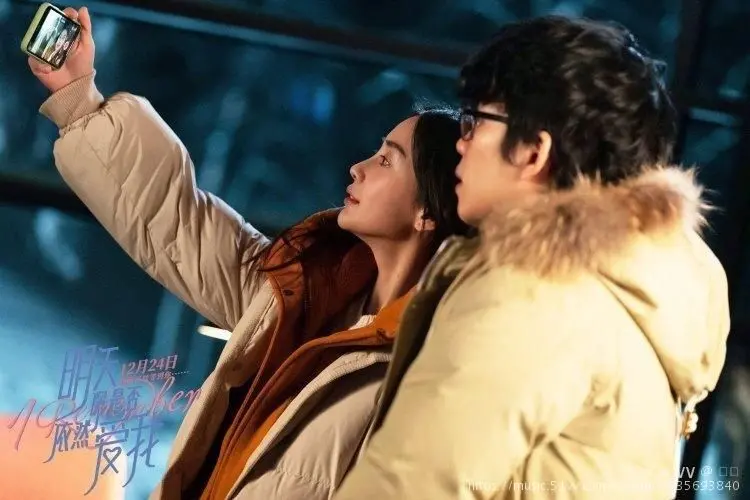 《永不失联的爱》：催泪爱情巨制，跨越时空的真挚情感，你准备好纸巾了吗？